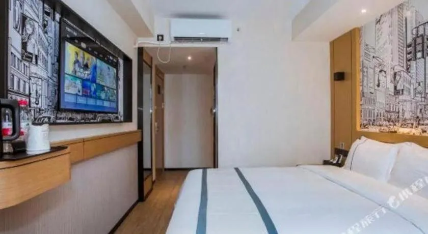 Bed in City Comfort Inn Sanya Sanya Bay Walking Street