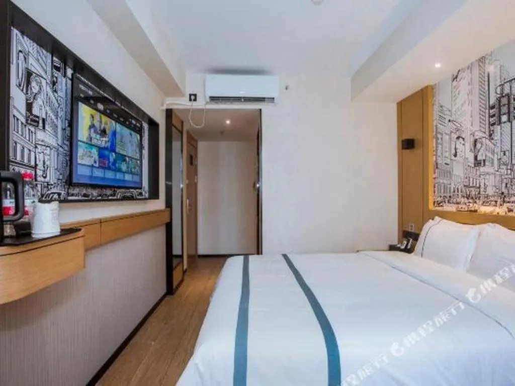 Bed in City Comfort Inn Sanya Sanya Bay Walking Street