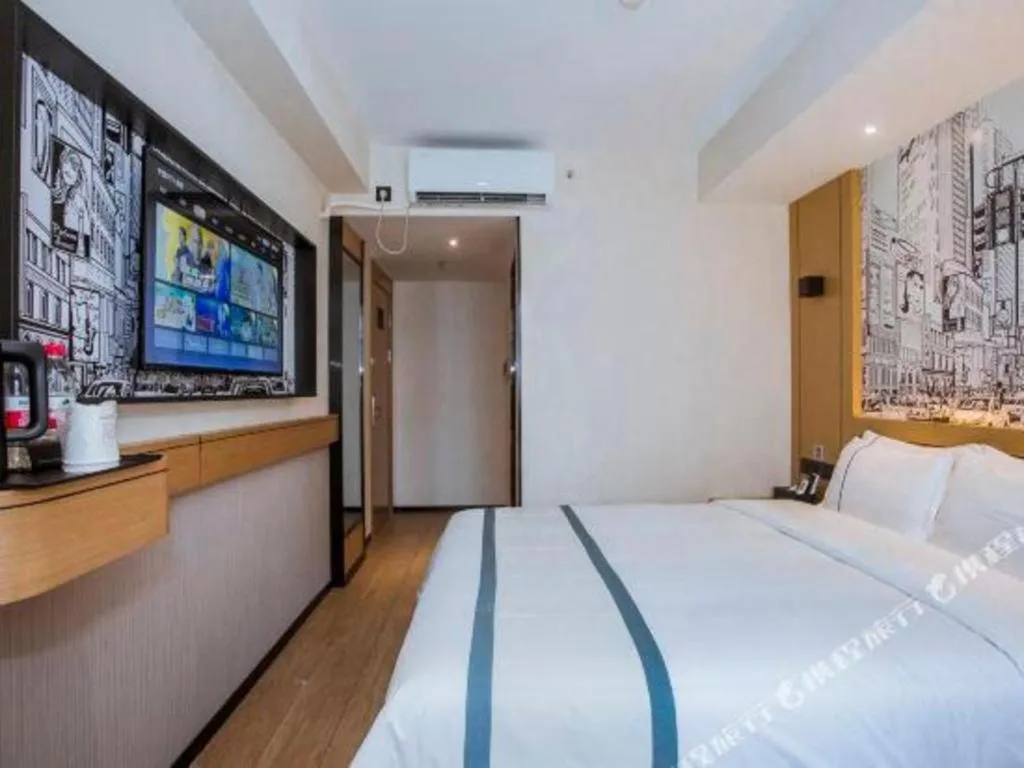 Bed in City Comfort Inn Sanya Sanya Bay Walking Street