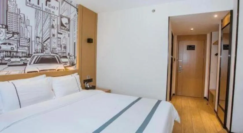 Bed in City Comfort Inn Sanya Sanya Bay Walking Street