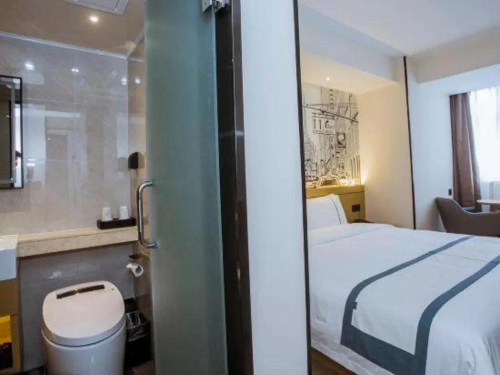 Bed in City Comfort Inn Sanya Sanya Bay Walking Street