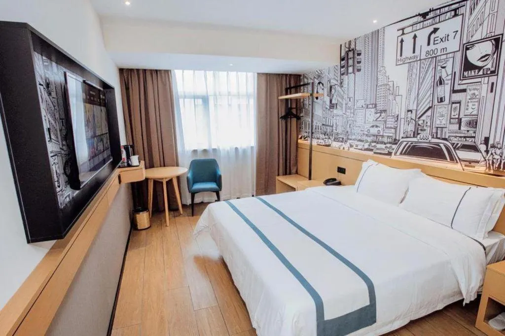 Bed in City Comfort Inn Sanya Sanya Bay Walking Street