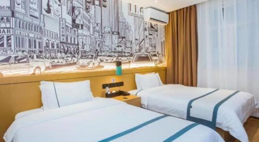 Bed in City Comfort Inn Sanya Sanya Bay Walking Street