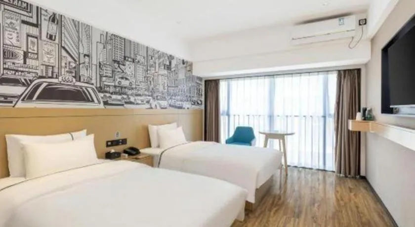 Bed in City Comfort Inn Sanya Sanya Bay Walking Street