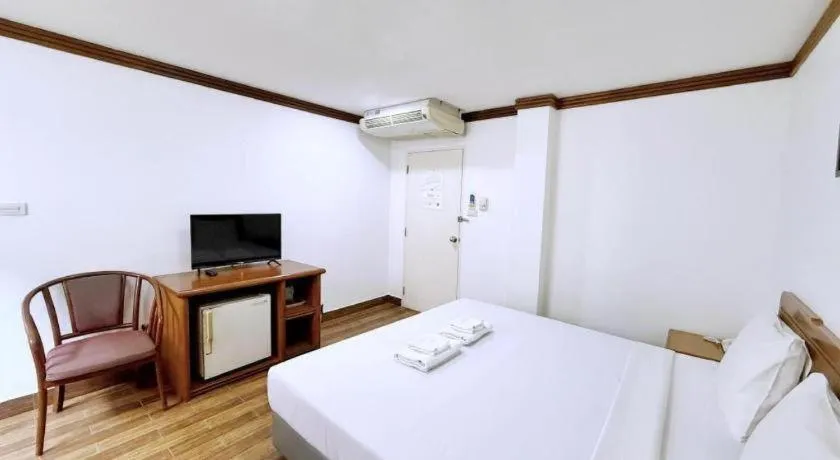 Bed in Paisiri Hotel