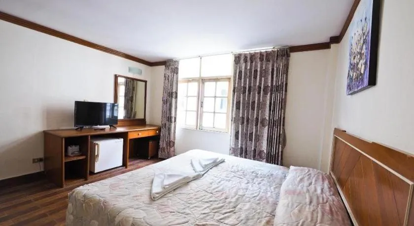 Bed in Paisiri Hotel