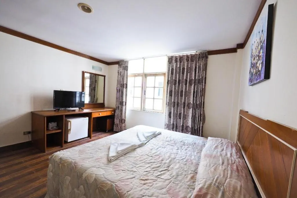 Bed in Paisiri Hotel