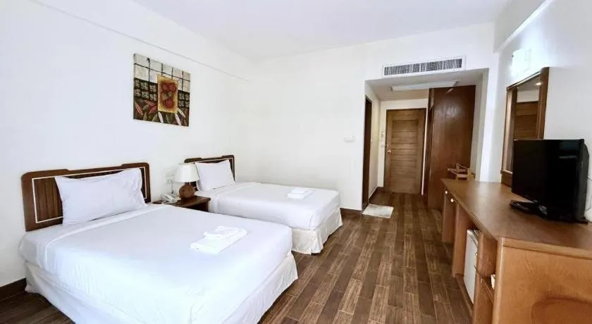 Bed in Paisiri Hotel