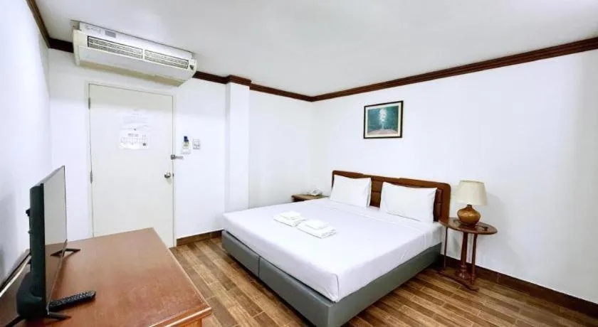 Bed in Paisiri Hotel