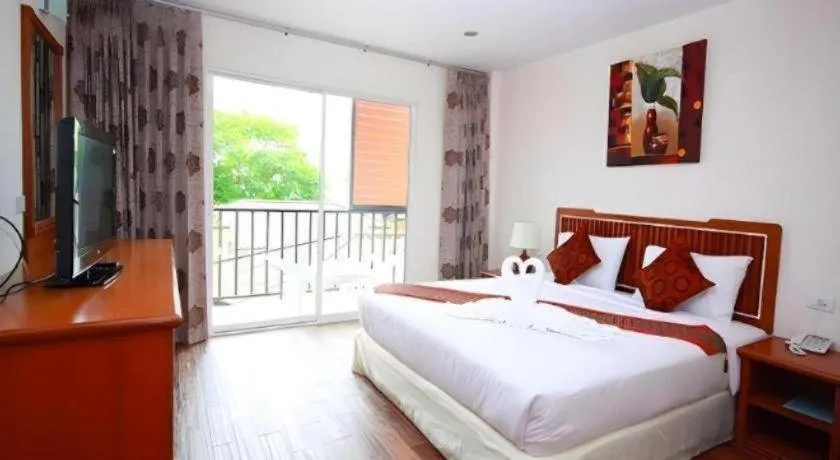 Bed in Paisiri Hotel