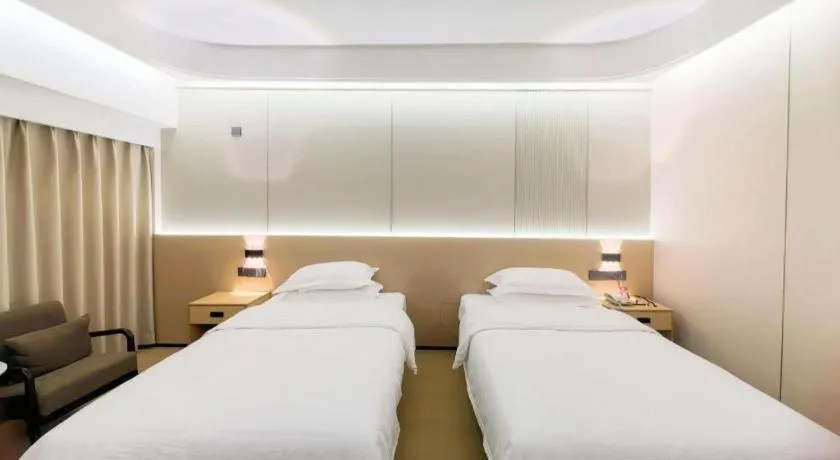 Bed in Noble Jasper Hotel Huizhou