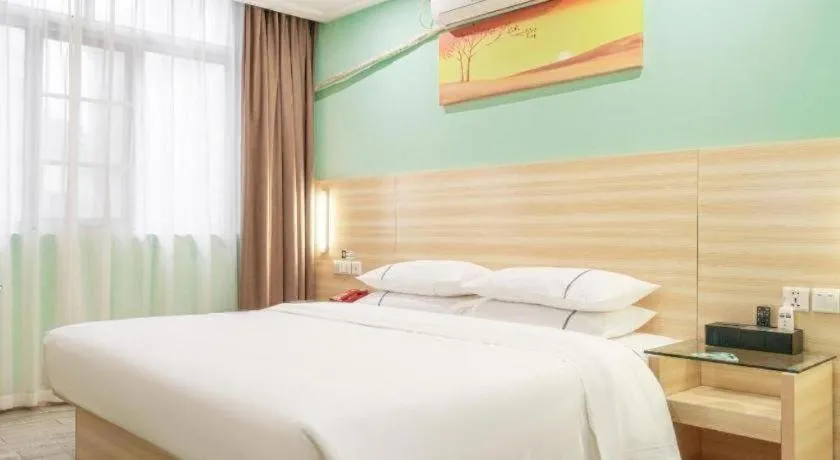 Bed in City Comfort Inn Guiping Xishan