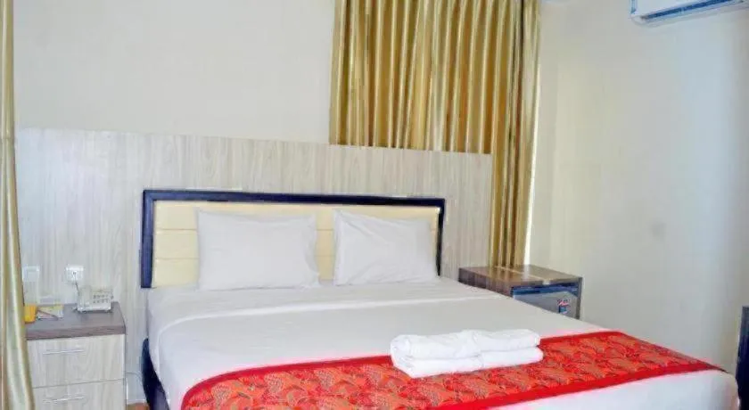 Bed in Grant Hotel Subang