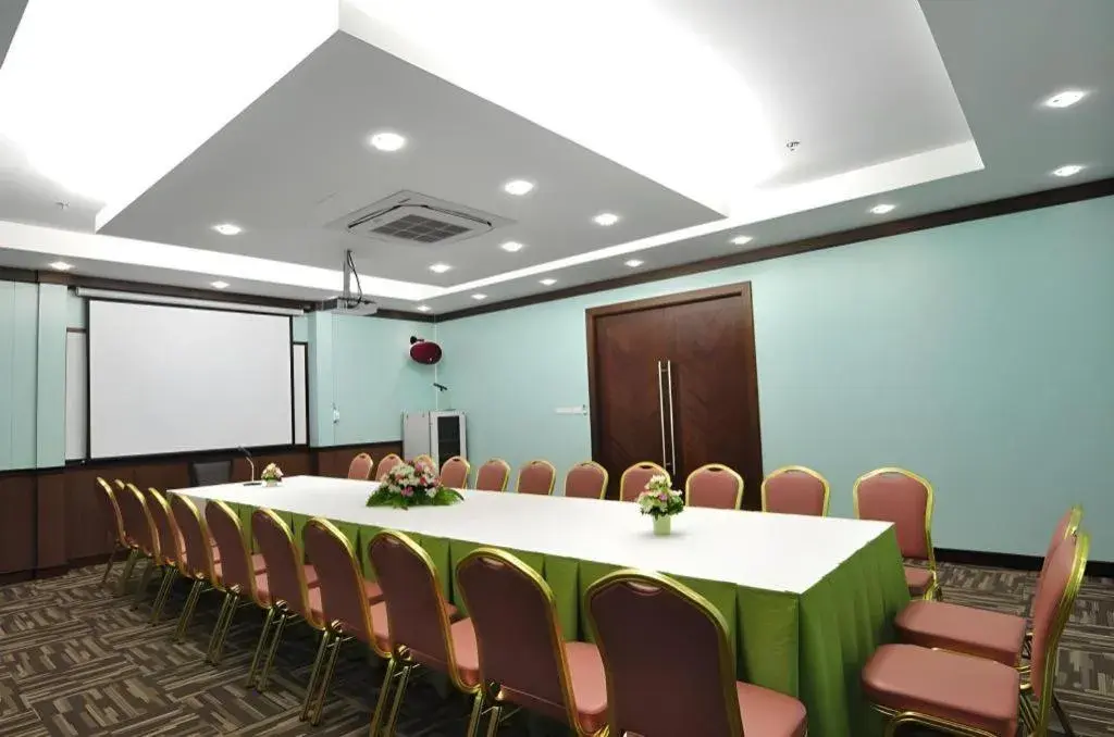 The Flora May Resort The Flora May Resort