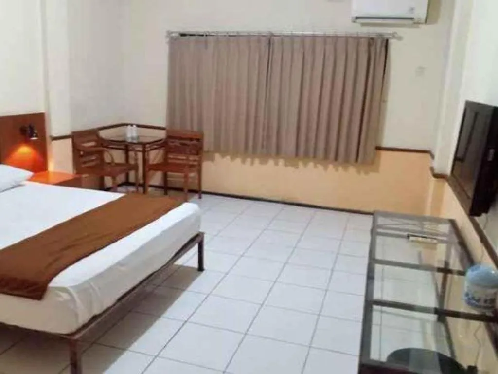 Bed in Hotel Augusta Jakarta