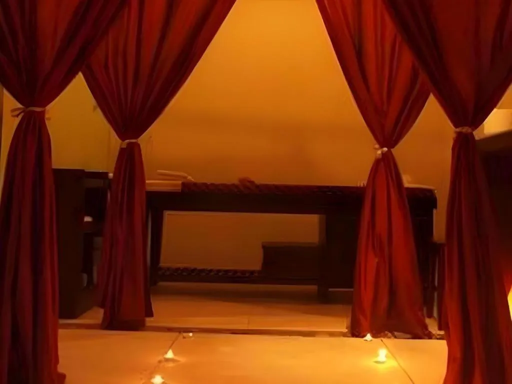 Bed in Al-Isha Dharamshala
