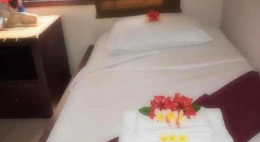 Bed in Al-Isha Dharamshala