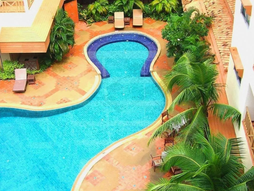 Phuphaya Resort Pattaya