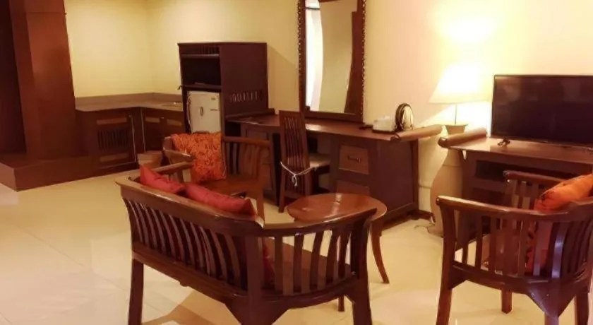 Phuphaya Resort Pattaya