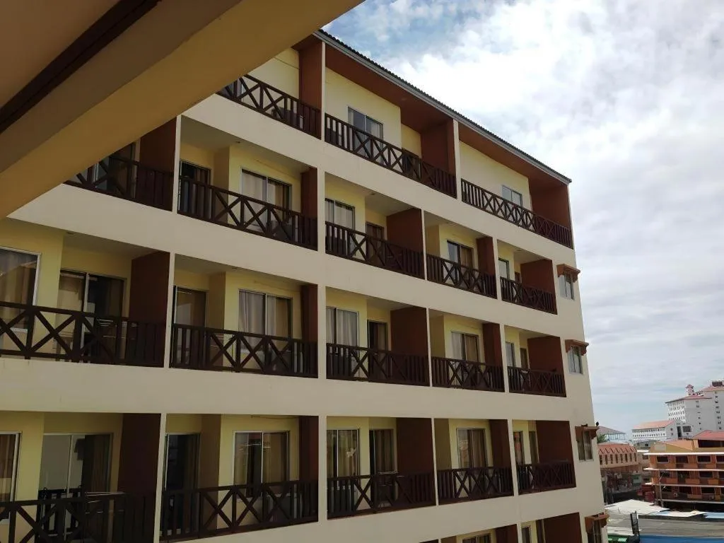 Phuphaya Resort Pattaya