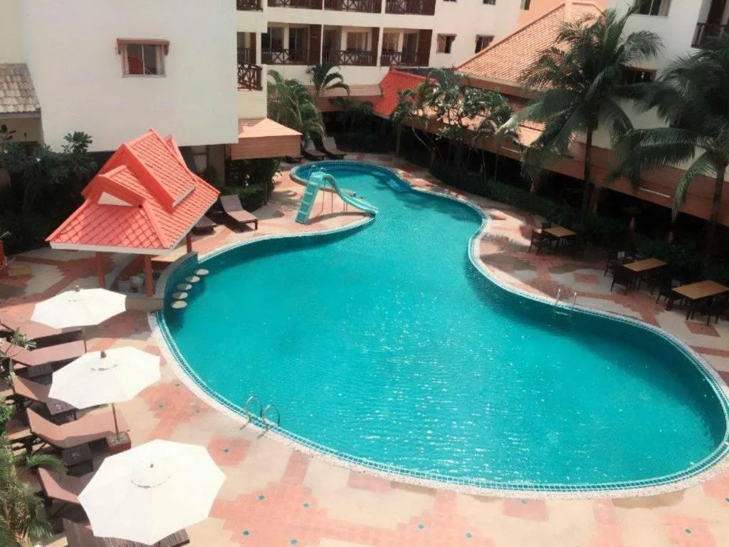 Phuphaya Resort Pattaya