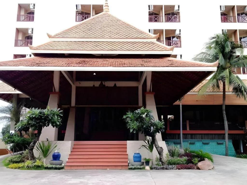 Phuphaya Resort Pattaya