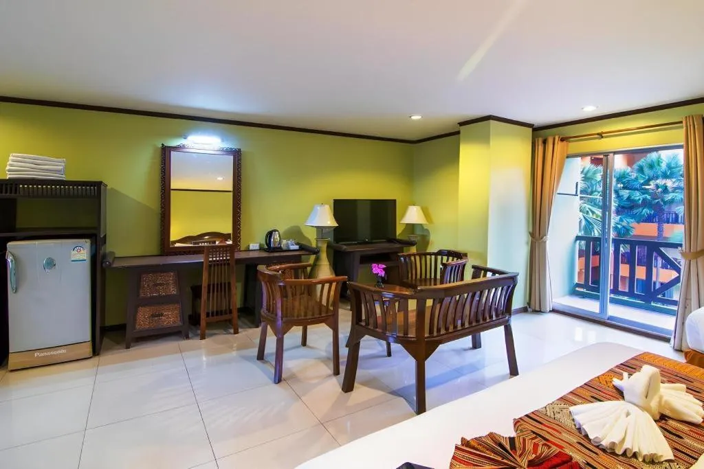 Phuphaya Resort Pattaya