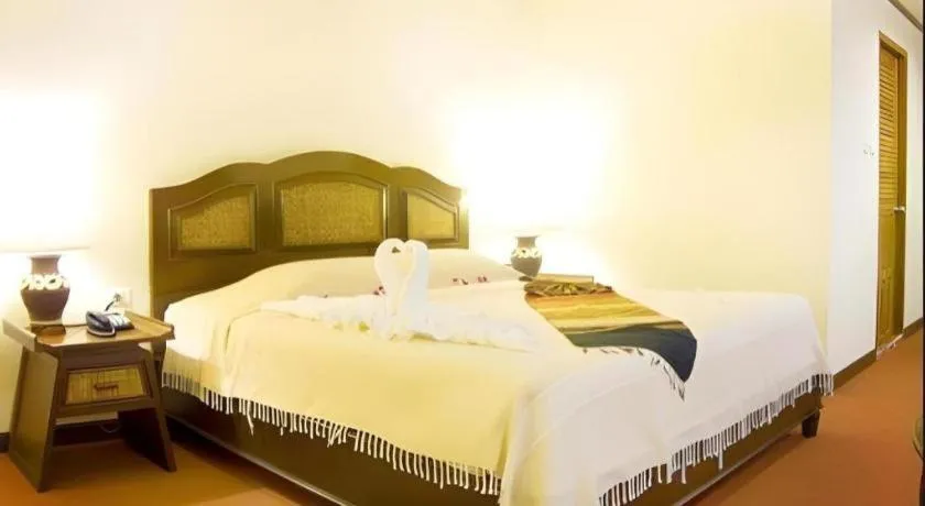 Bed in Phuphaya Resort Pattaya