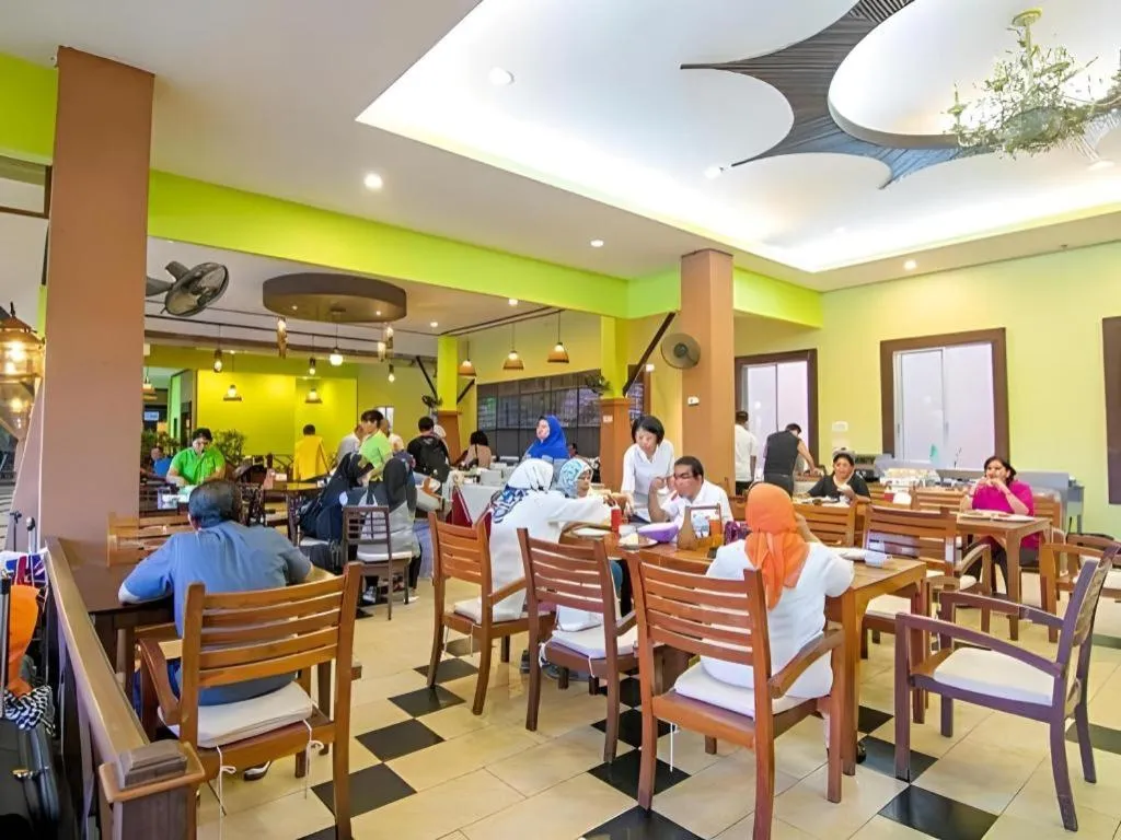 Phuphaya Resort Pattaya