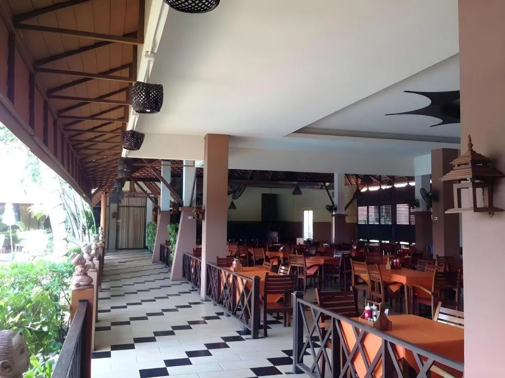 Phuphaya Resort Pattaya