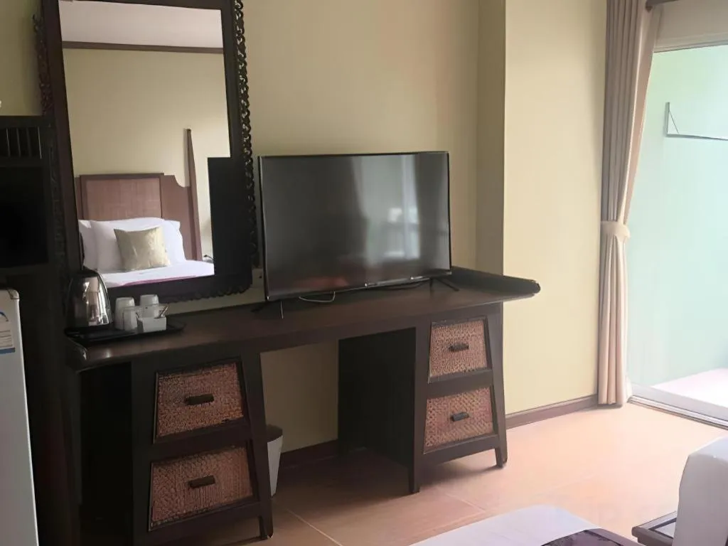 Phuphaya Resort Pattaya