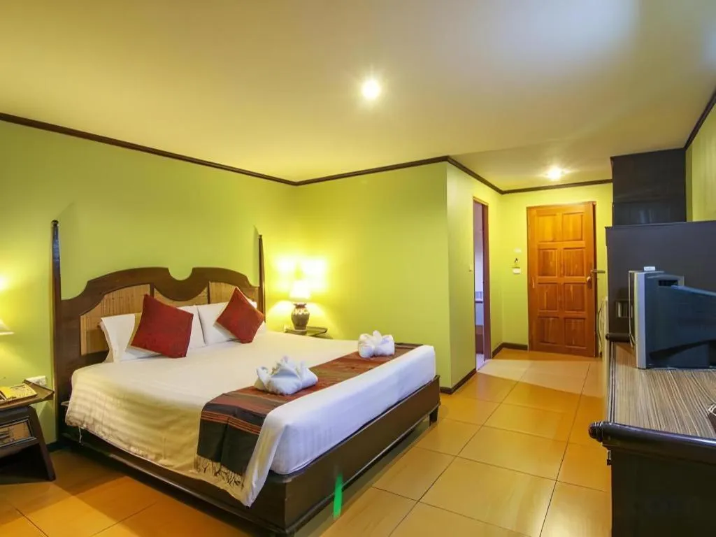 Bed in Phuphaya Resort Pattaya
