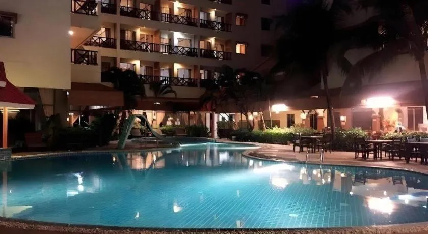 Phuphaya Resort Pattaya