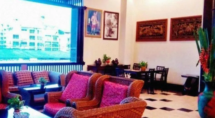 Phuphaya Resort Pattaya