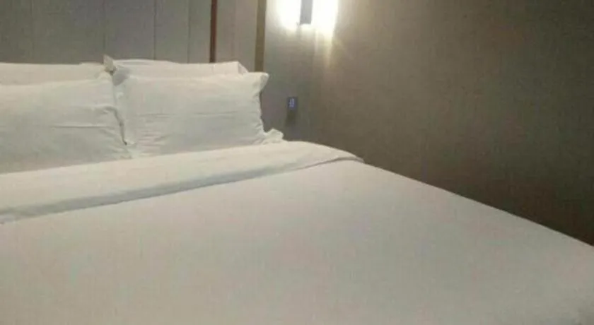 Bed in Lavande Hotel Shanghai Railway Station Branch