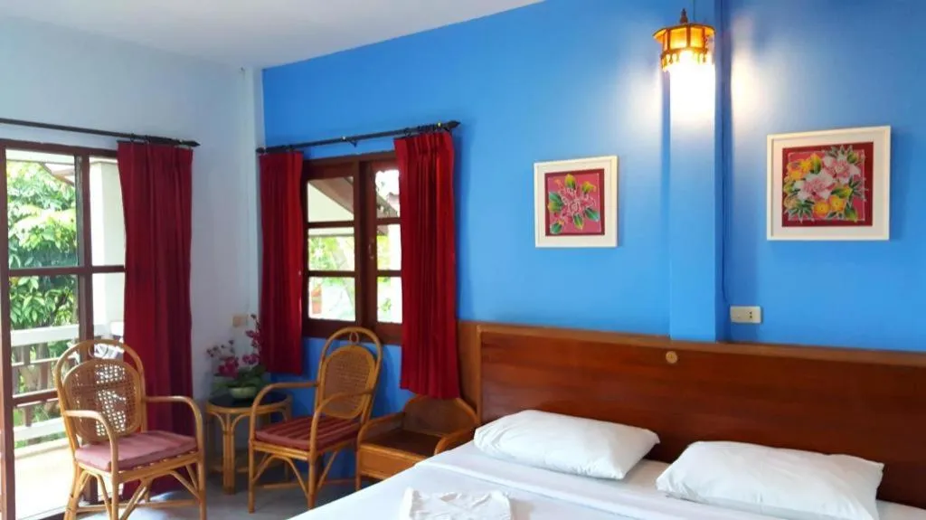 Bed in Baan Suan Sook Resort