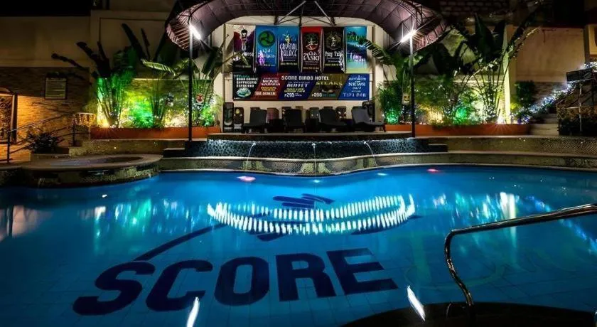Score Birds Hotel