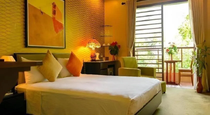 Bed in Artisan Boutique Hotel