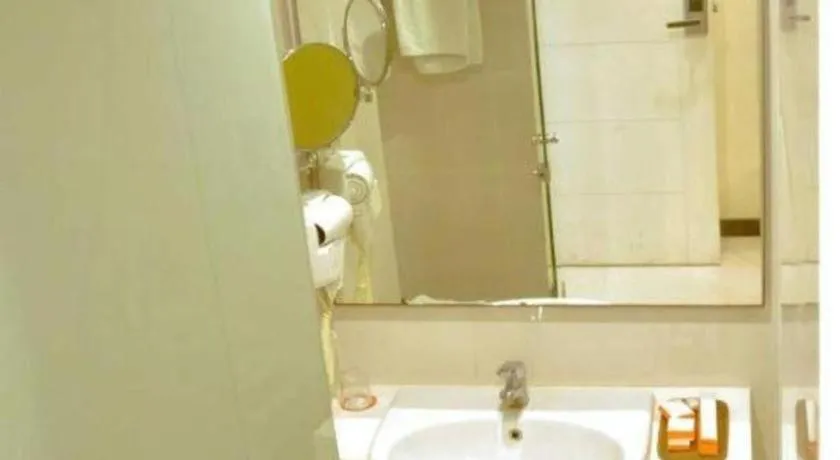 Everbright Ambon Hotel