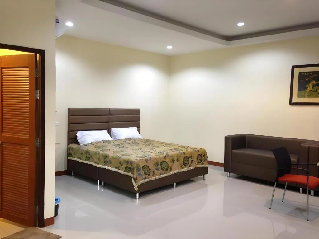 Bed in Friends House Resort