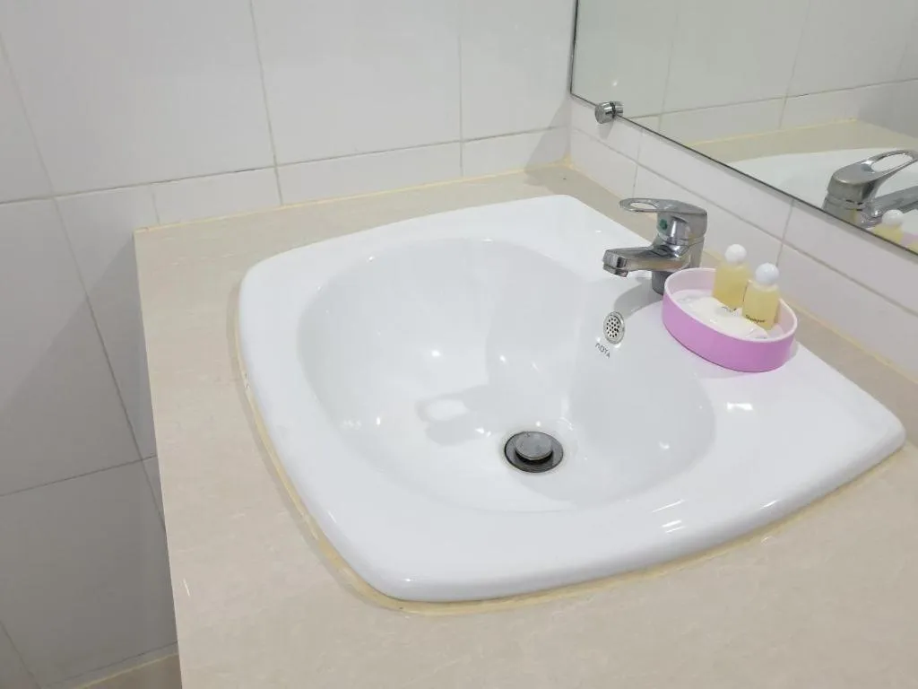 Friends House Resort