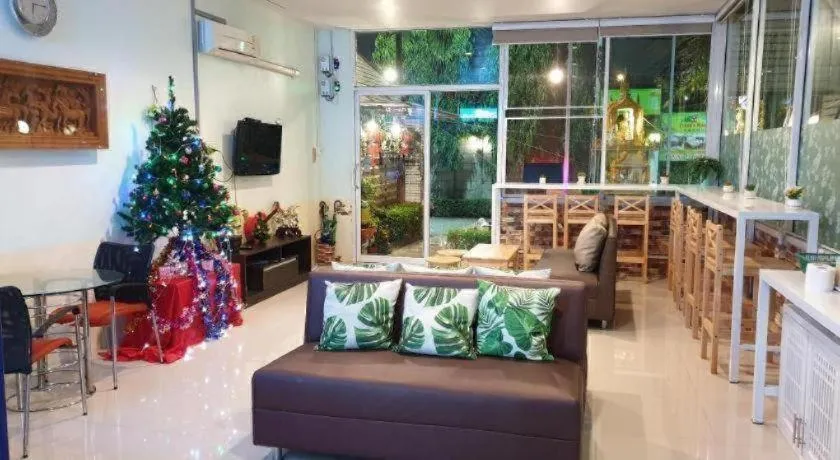 Friends House Resort