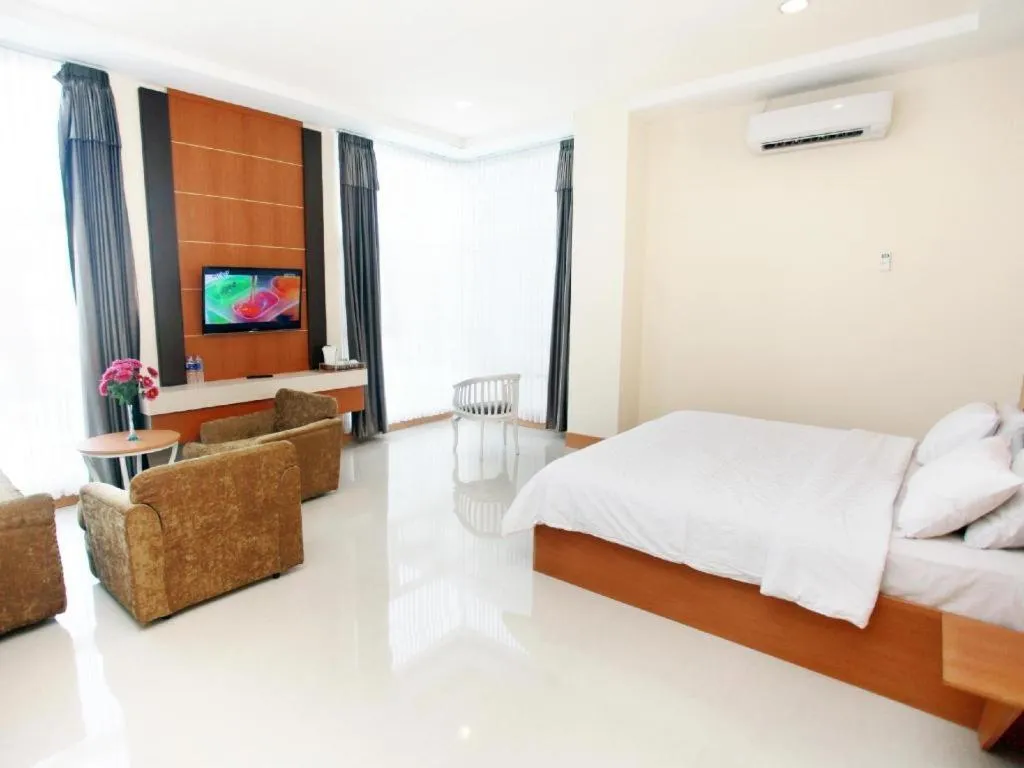 Bed in Plaza Hotel Tegal