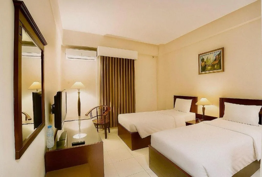 Bed in Plaza Hotel Tegal