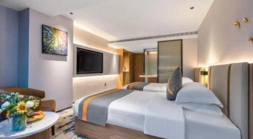 Bed in Golden Sea View Hotel Haikou