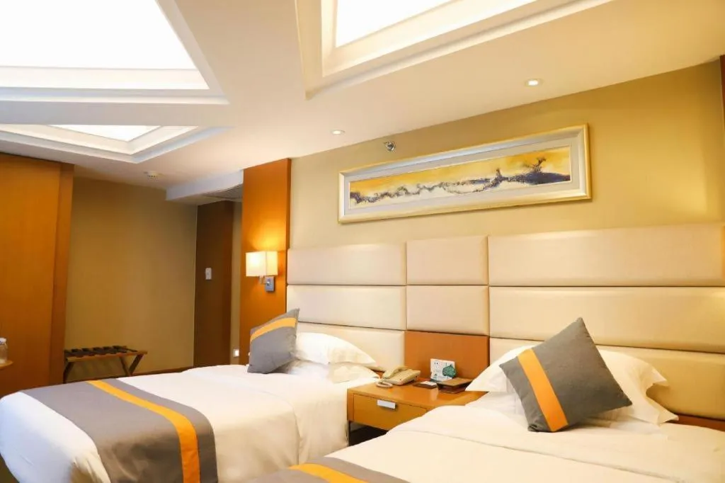 Bed in Golden Sea View Hotel Haikou