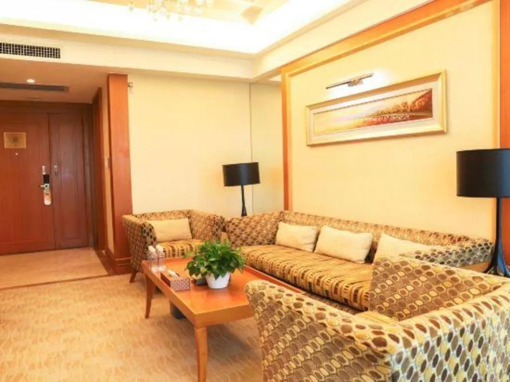 Golden Sea View Hotel Haikou