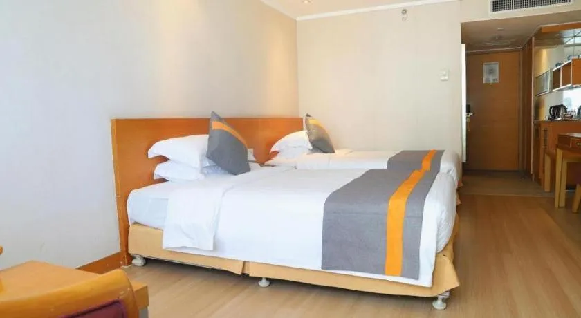 Bed in Golden Sea View Hotel Haikou