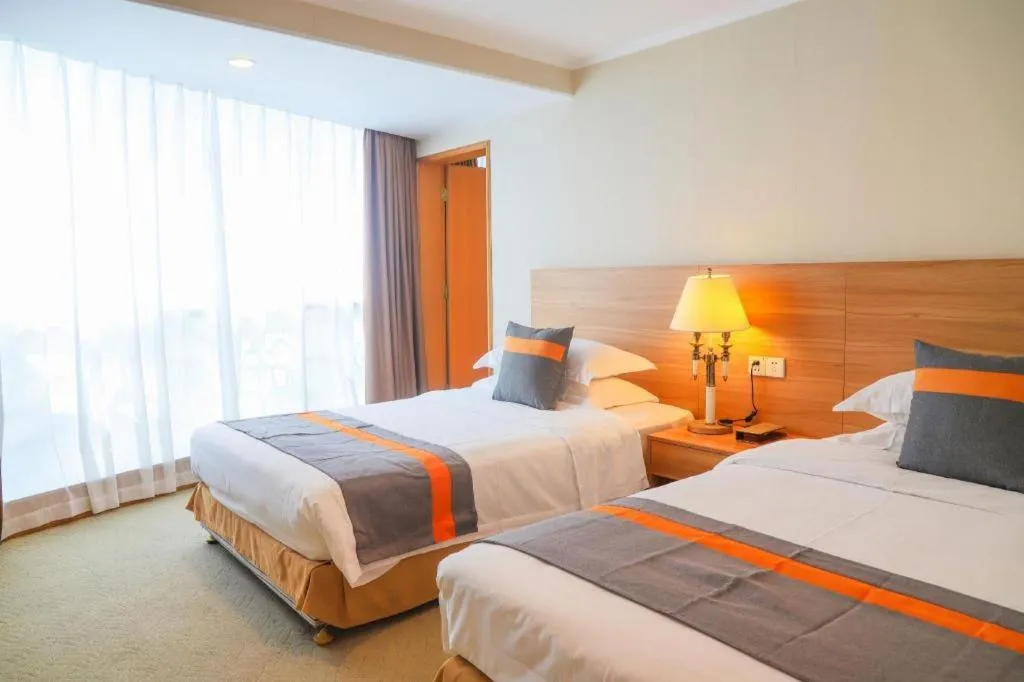 Bed in Golden Sea View Hotel Haikou