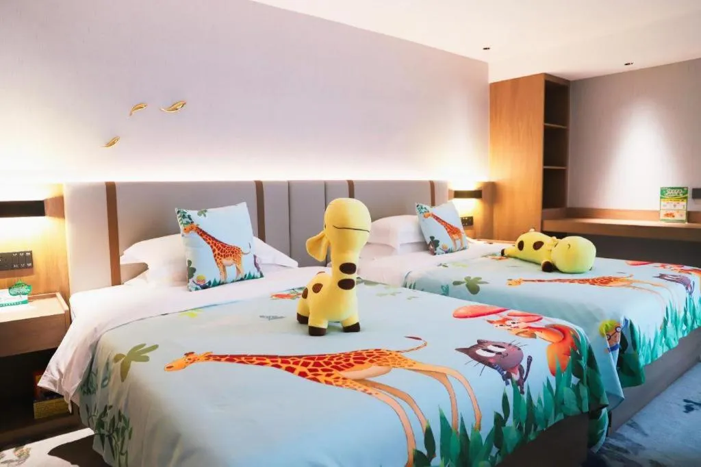 Bed in Golden Sea View Hotel Haikou